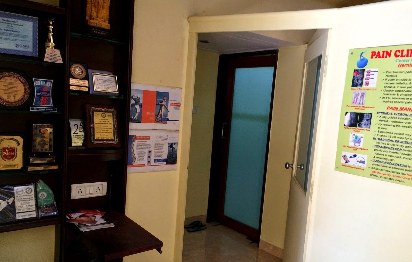 Reception and waiting area at Pain Clinic of India